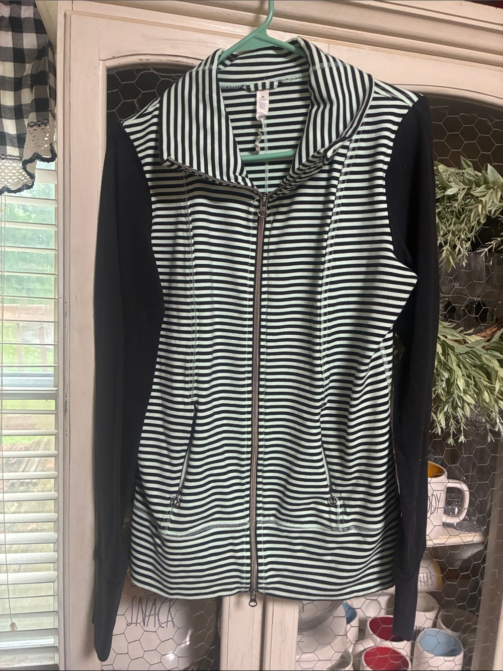 Lululemon Striped Black & Blue Zip-Front Women's Jacket